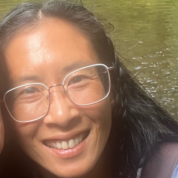 Meet your Posher, Connie - Picture 1 of 1